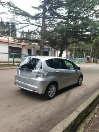 Honda Fit 2011 Тбилиси - изображение 7