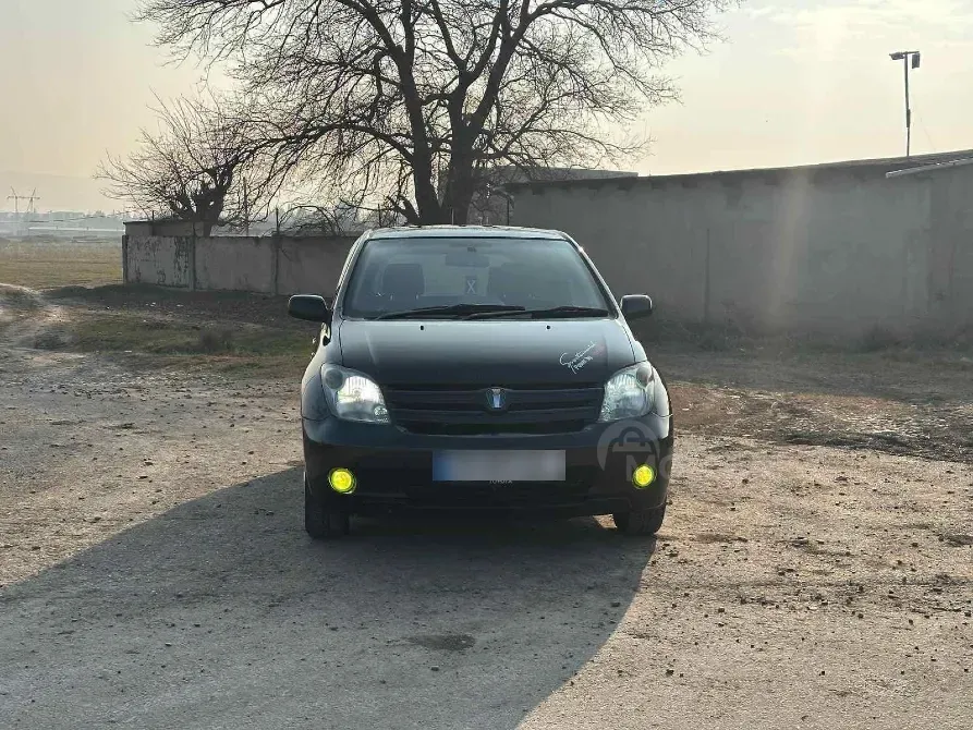 Toyota Ist 1.5L 2004 Tbilisi - photo 2