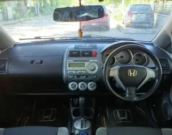 Honda Fit 2005 თბილისი - photo 6