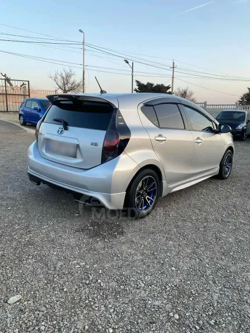 Toyota Aqua 1.3L 2013 Тбилиси - изображение 7