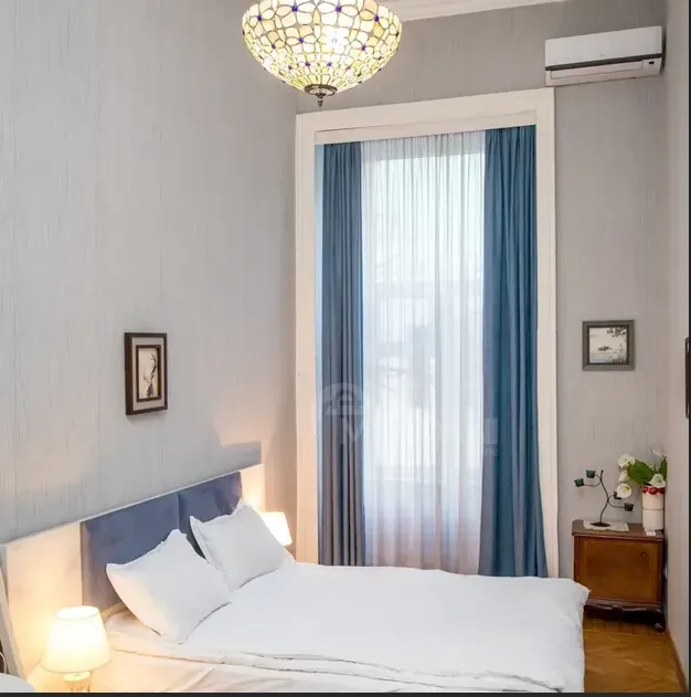 Apartments For Rent three-room 100м² 2/3 floor Tbilisi - photo 1