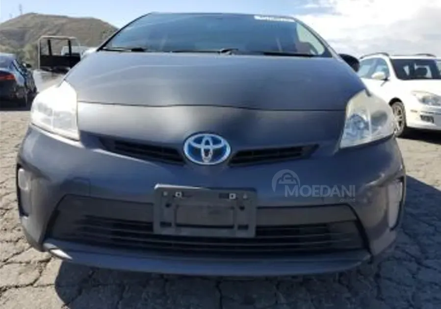 Toyota Prius 1.8L 2015 Тбилиси - изображение 1