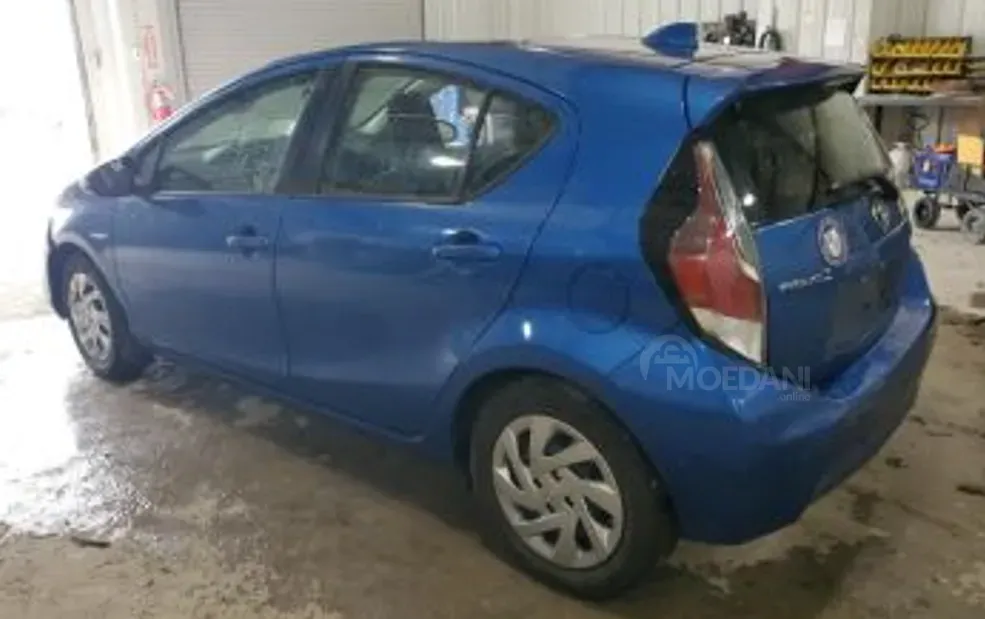 Toyota Prius 1.5L 2016 Тбилиси - изображение 4