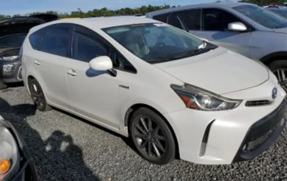 Toyota Prius 1.8L 2015 Тбилиси - изображение 5