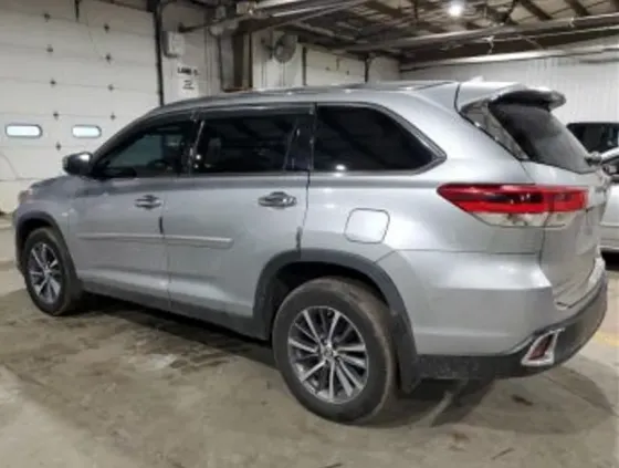 Toyota Highlander 2019 Тбилиси