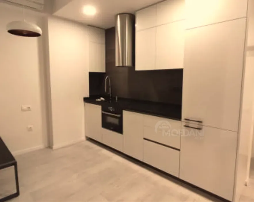 ქირავდება 2 ოთახიანი ბინა 61მ² 3/18 სართ თბილისი - photo 1