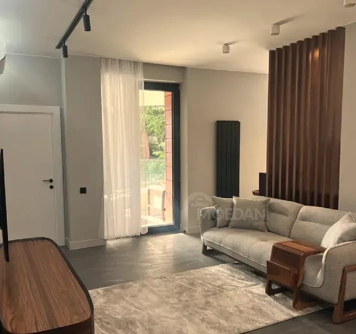 ქირავდება 3 ოთახიანი ბინა 127მ² 3/30 სართ თბილისი - photo 1