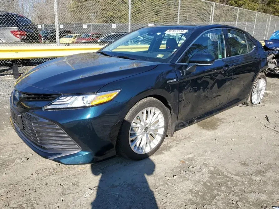 Toyota Camry 2.5L 2020 თბილისი - photo 1