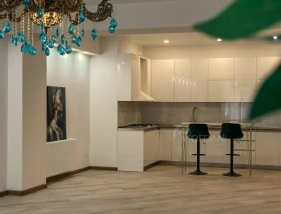 Сдам 4-комн. квартиру 162м² 2/14 эт. Тбилиси - изображение 1