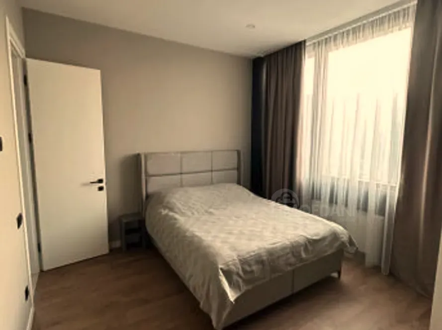 ქირავდება 3 ოთახიანი ბინა 92მ² 23/37 სართ თბილისი - photo 2