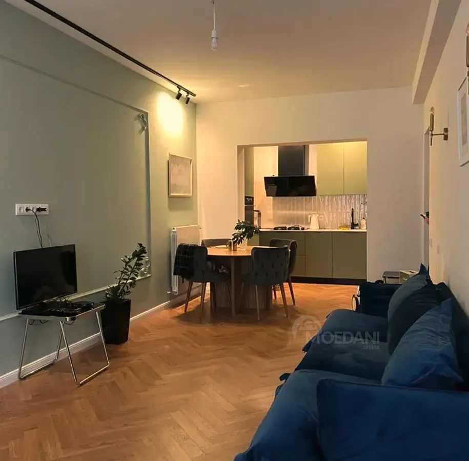 Apartments For Rent three-room 95м² 1/11 floor Tbilisi - photo 1