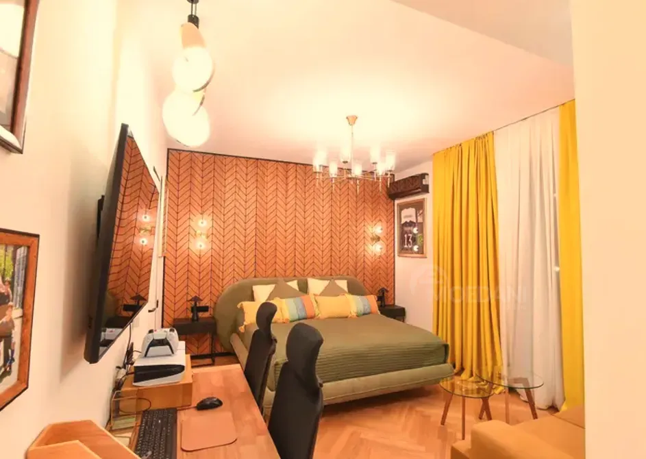 Apartments For Rent three-room 134м² 1/4 floor Tbilisi - photo 2