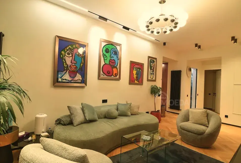 Apartments For Rent three-room 134м² 1/4 floor Tbilisi - photo 1