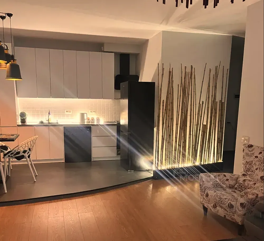 ქირავდება 3 ოთახიანი ბინა 110მ² 4/23 სართ თბილისი - photo 8