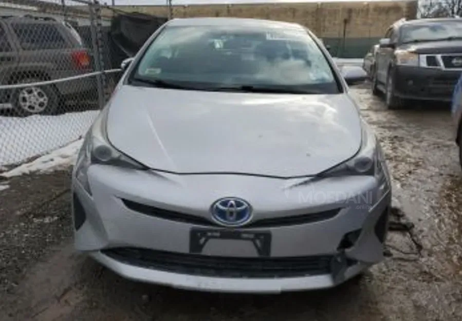 Toyota Prius 1.8L 2016 Тбилиси - изображение 1