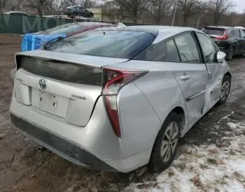 Toyota Prius 1.8L 2016 Тбилиси - изображение 5