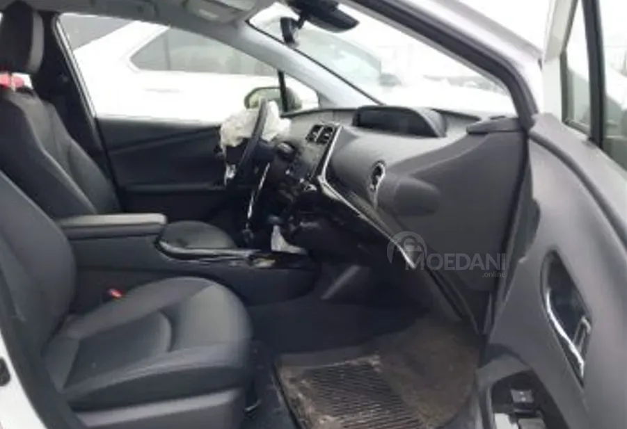 Toyota Prius 1.8L 2022 Тбилиси - изображение 6