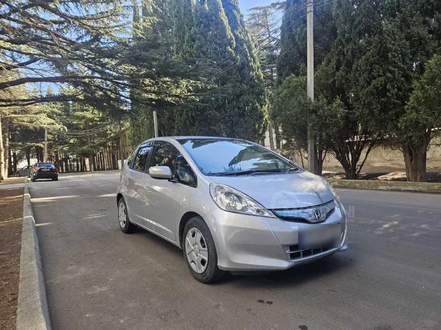 Honda Fit 2011 Тбилиси - изображение 7