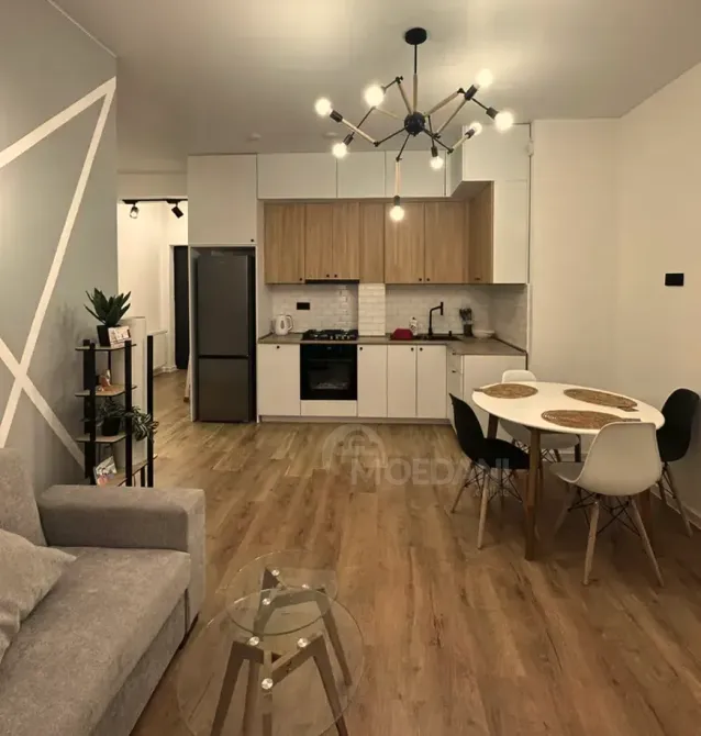 ქირავდება 2 ოთახიანი ბინა 60მ² 2/11 სართ თბილისი - photo 1