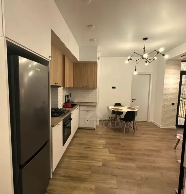 ქირავდება 2 ოთახიანი ბინა 60მ² 2/11 სართ თბილისი - photo 8