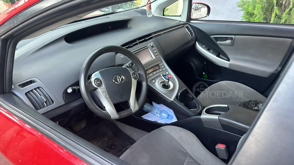 Toyota Prius 2L 2016 Тбилиси - изображение 3