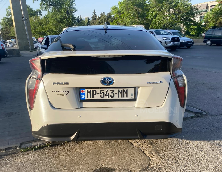 Toyota Prius 2L 2016 Тбилиси - изображение 1