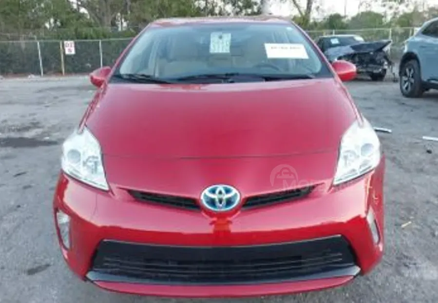 Toyota Prius 1.8L 2015 Тбилиси - изображение 1