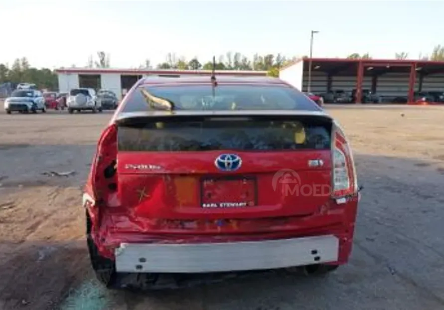 Toyota Prius 1.8L 2015 Тбилиси - изображение 7