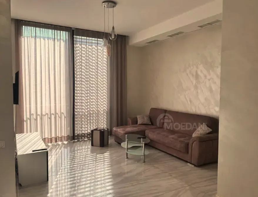 ქირავდება 3 ოთახიანი ბინა 117მ² 3/4 სართ თბილისი - photo 1