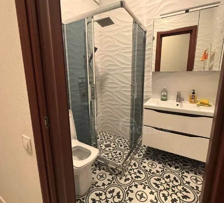 ქირავდება 4 ოთახიანი ბინა 140მ² 5/9 სართ თბილისი - photo 10