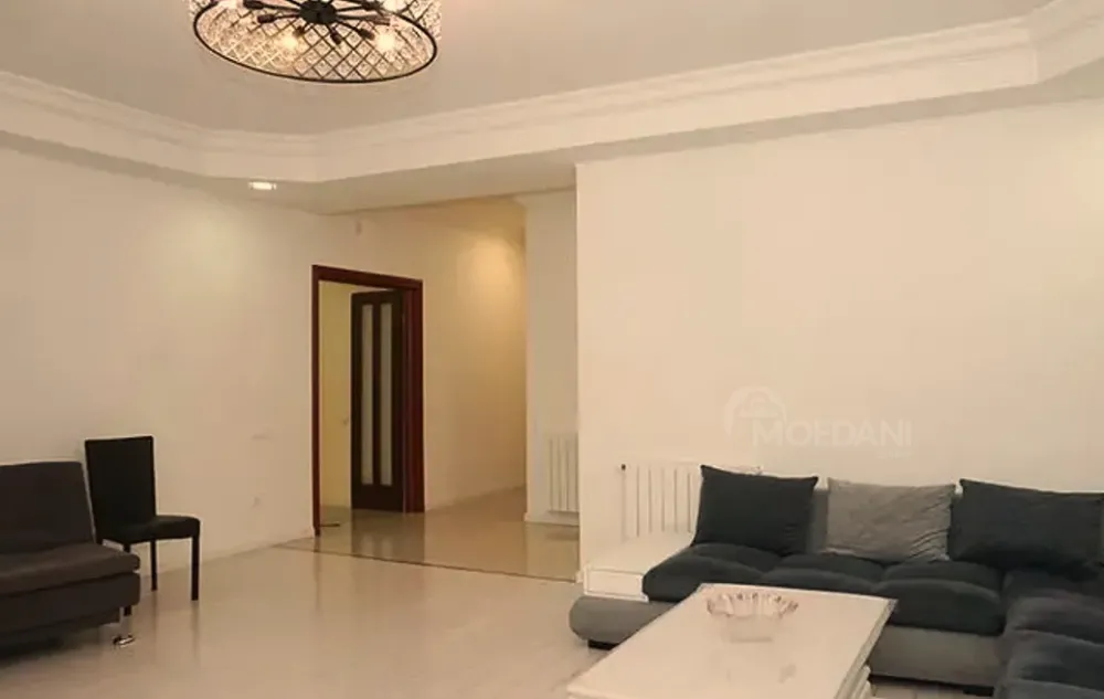 ქირავდება 4 ოთახიანი ბინა 140მ² 5/9 სართ თბილისი - photo 1