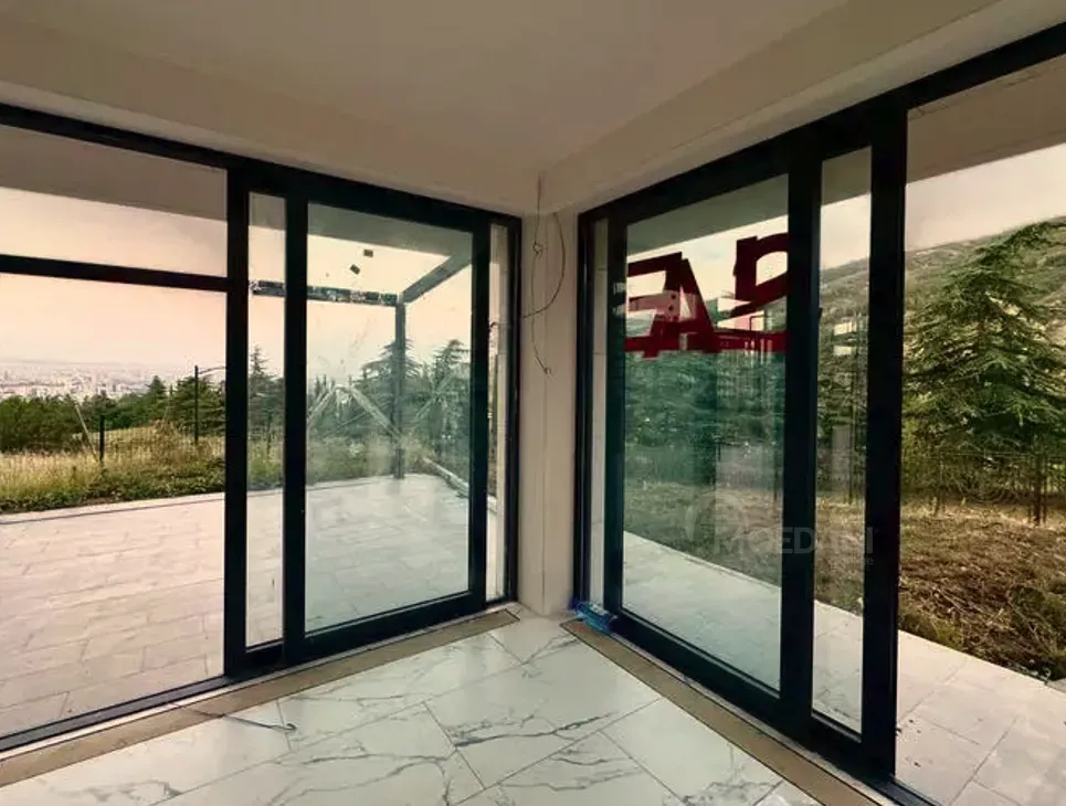 იყიდება 3 ოთახიანი ბინას 160მ² 1/6 სართ თბილისი - photo 8