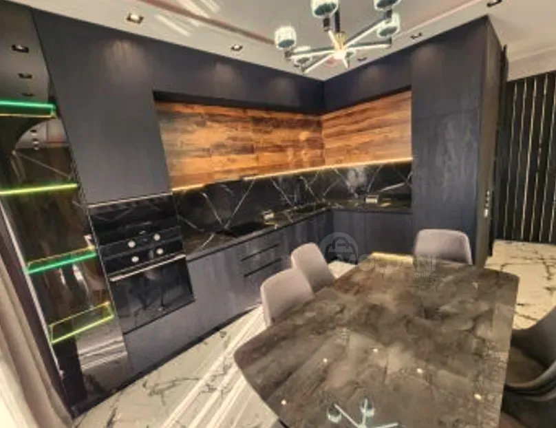 ქირავდება 4 ოთახიანი ბინა 165მ² 9/11 სართ თბილისი - photo 1