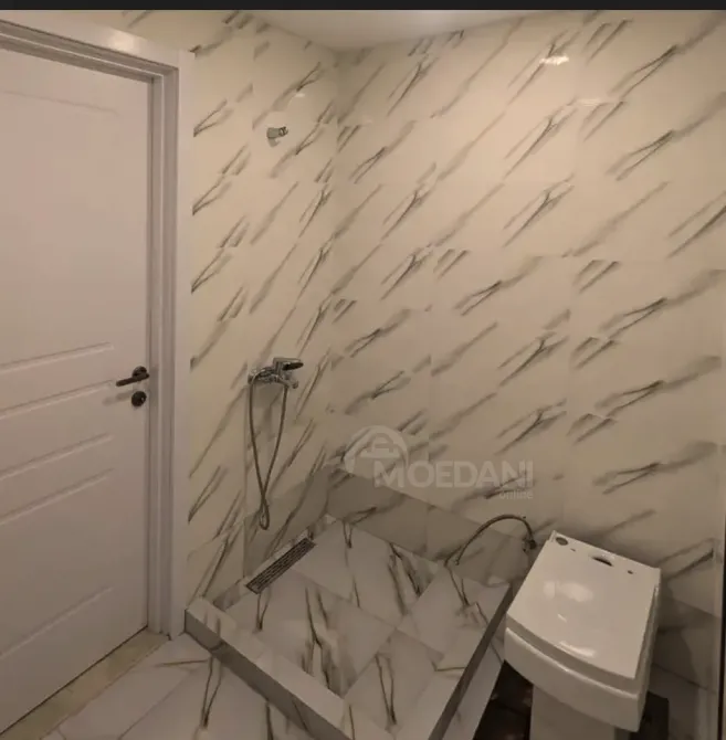 იყიდება 3 ოთახიანი ბინას 68მ² 5/8 სართ თბილისი - photo 2