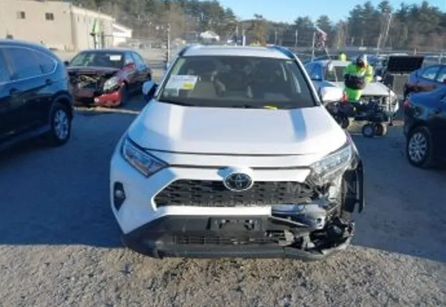 Toyota RAV4 2.5L 2021 Тбилиси - изображение 2