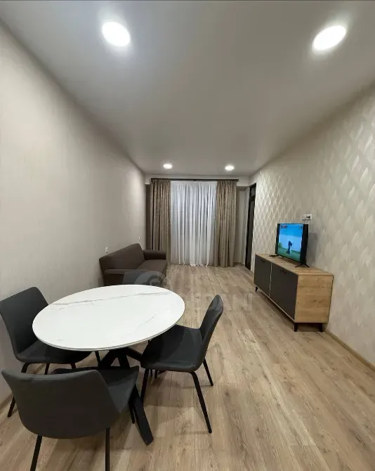 ქირავდება 2 ოთახიანი ბინა 54მ² 8/13 სართ თბილისი - photo 1