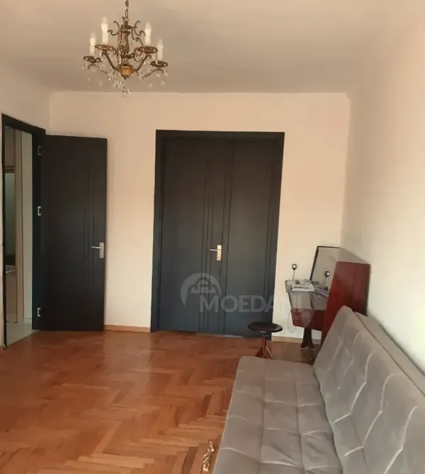 ქირავდება 2 ოთახიანი ბინა 60მ² 6/8 სართ თბილისი - photo 1