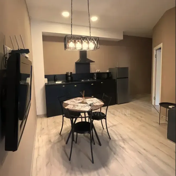 ქირავდება 2 ოთახიანი ბინა 50მ² 1/5 სართ თბილისი - photo 5