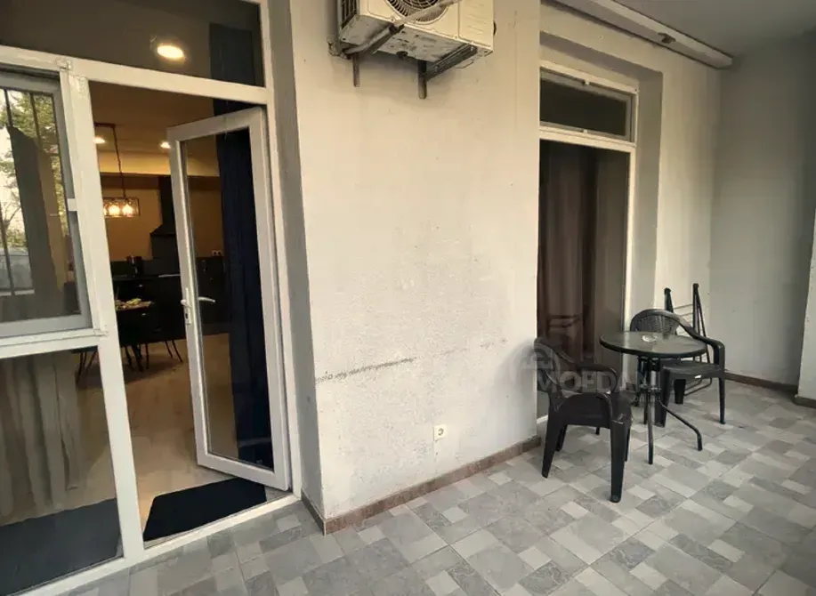 ქირავდება 2 ოთახიანი ბინა 50მ² 1/5 სართ თბილისი - photo 1