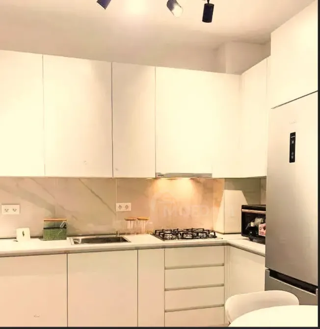 ქირავდება 2 ოთახიანი ბინა 53მ² 3/10 სართ თბილისი - photo 4