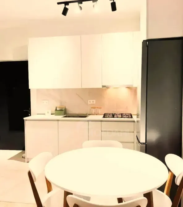 ქირავდება 2 ოთახიანი ბინა 53მ² 3/10 სართ თბილისი - photo 5