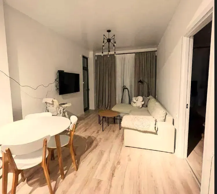 ქირავდება 2 ოთახიანი ბინა 53მ² 3/10 სართ თბილისი - photo 3