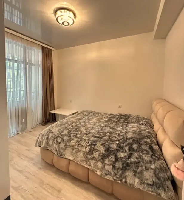 ქირავდება 3 ოთახიანი ბინა 84მ² 5/19 სართ თბილისი - photo 11