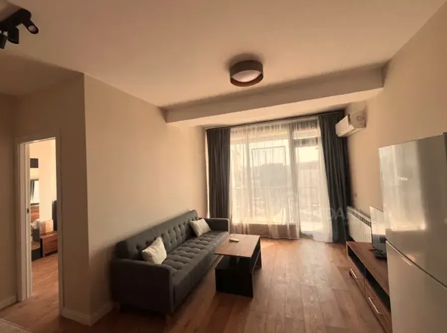 ქირავდება 2 ოთახიანი ბინა 50მ² 6/6 სართ თბილისი - photo 1