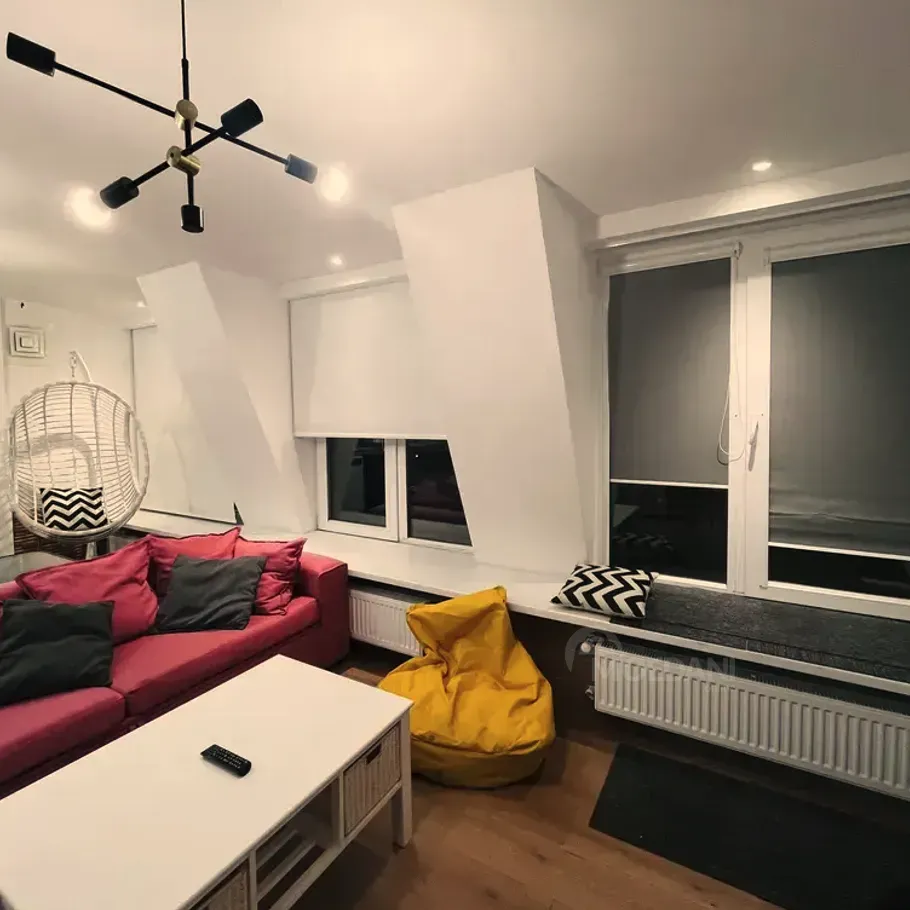 Apartments For Rent three-room 112м² 5/5 floor Tbilisi - photo 1