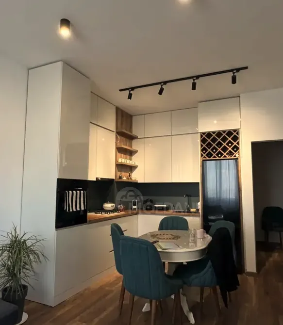 იყიდება 3 ოთახიანი ბინას 60მ² 3/3 სართ თბილისი - photo 1