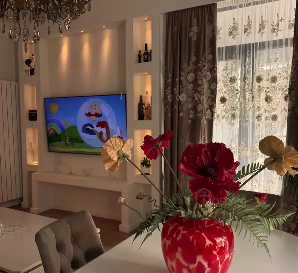 Apartments For Rent three-room 92м² 9/15 floor Tbilisi - photo 6