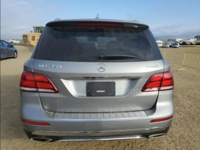 Mercedes GLC 3.5L 2016 Тбилиси - изображение 4