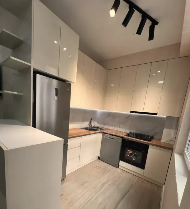 ქირავდება 4 ოთახიანი ბინა 100მ² 7/9 სართ თბილისი - photo 8