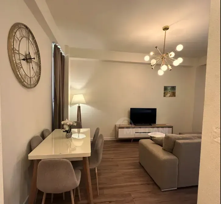 ქირავდება 2 ოთახიანი ბინა 52მ² 5/7 სართ თბილისი - photo 1